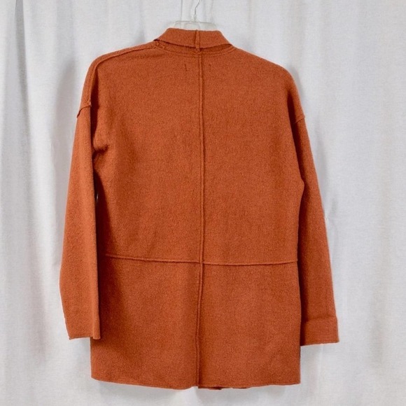 TAHARI - burnt orange long sleeve 3/4 length wool blend open front coat, size M - Picture 3 of 3
